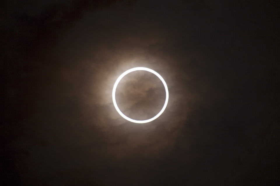 ringförmige Sonnenfinsternis